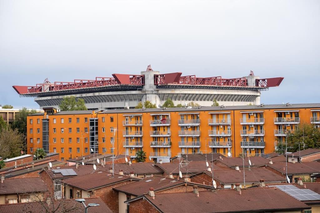 Appartamento A 500 Metri Da San Siro Milano Exteriör bild